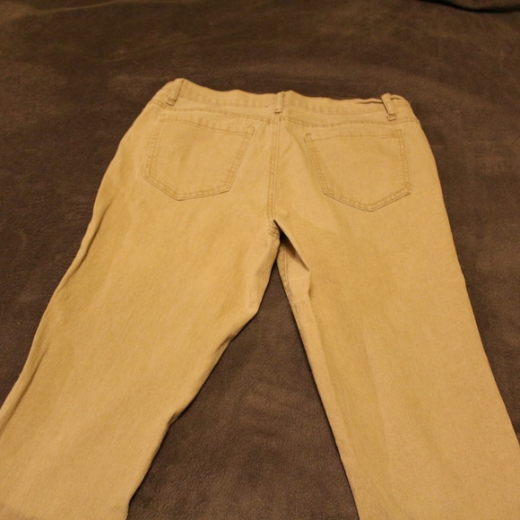 Jeans - Picture 2 of 5